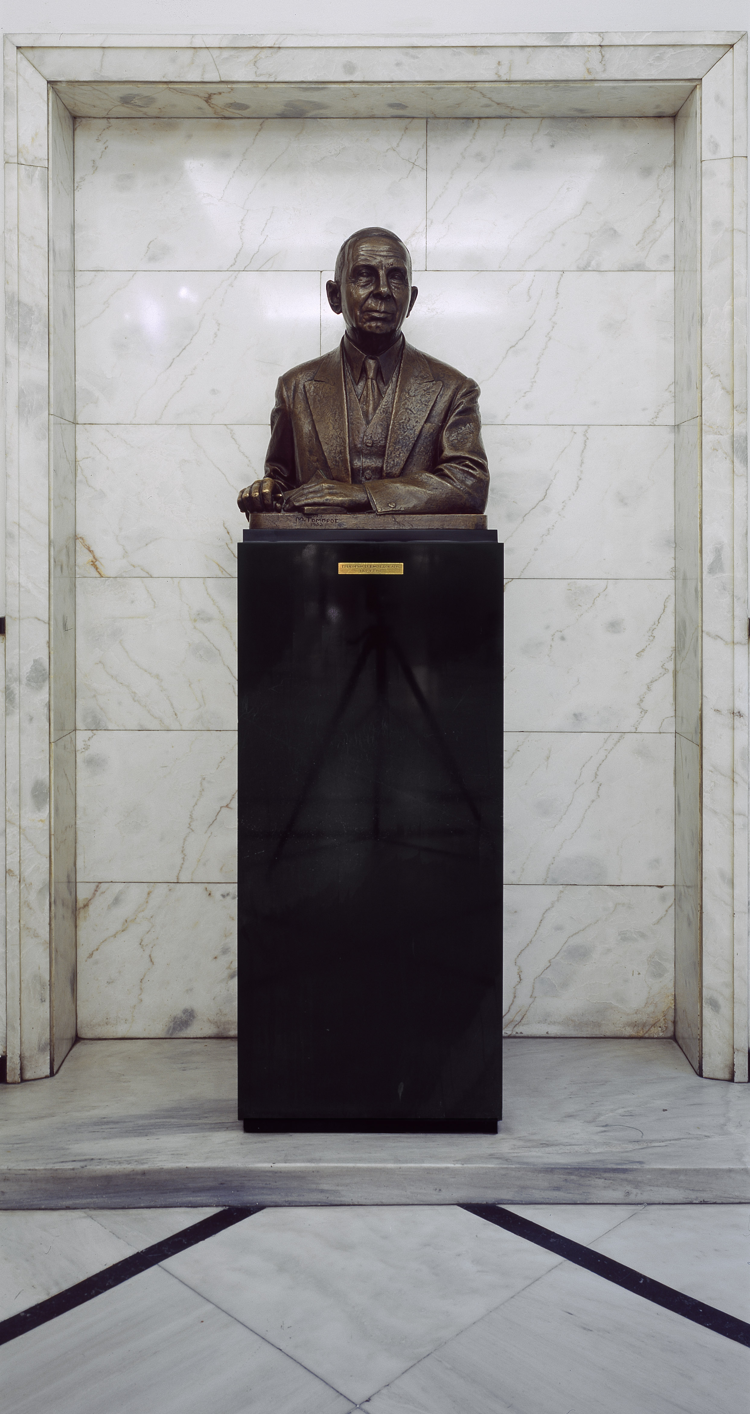 Bust of Grigorios Empedocles  