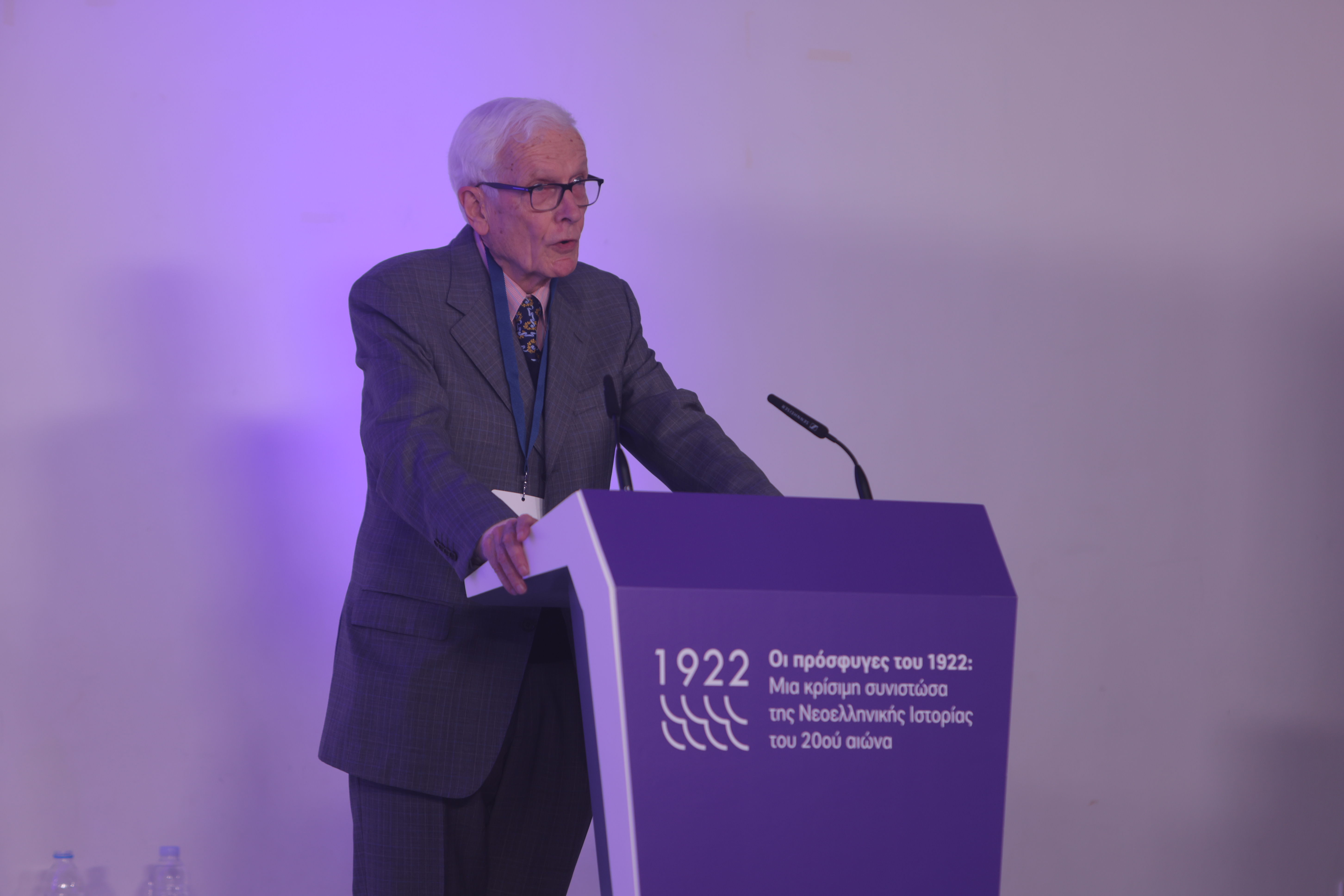 Sir Michael Llewellyn-Smith, historian (King’s College London & St Antony’s College Oxford) and diplomat. 