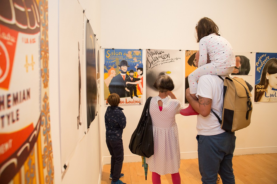 Exhibits “Homage to Toulouse-Lautrec”  