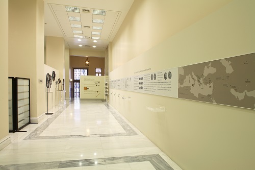 Εκθέματα «Αρχαία Νομίσματα στη Συλλογή της Alpha Bank. Σύγχρονη Έμπνευση στη Γλυπτική του Γιώργου Λάππα» 